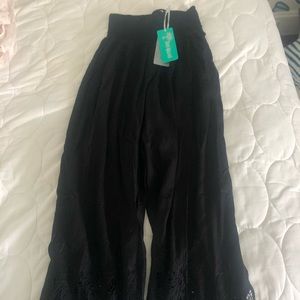 Black flowy pants